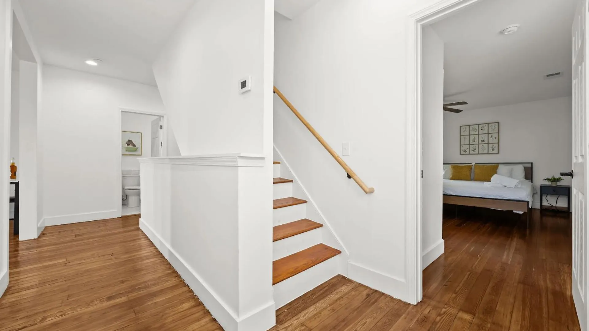 Cozy 2-Floor Home 5Br 3Ba 2 Kitchens Backyard Louisville-Jefferson County Hébergement de vacances