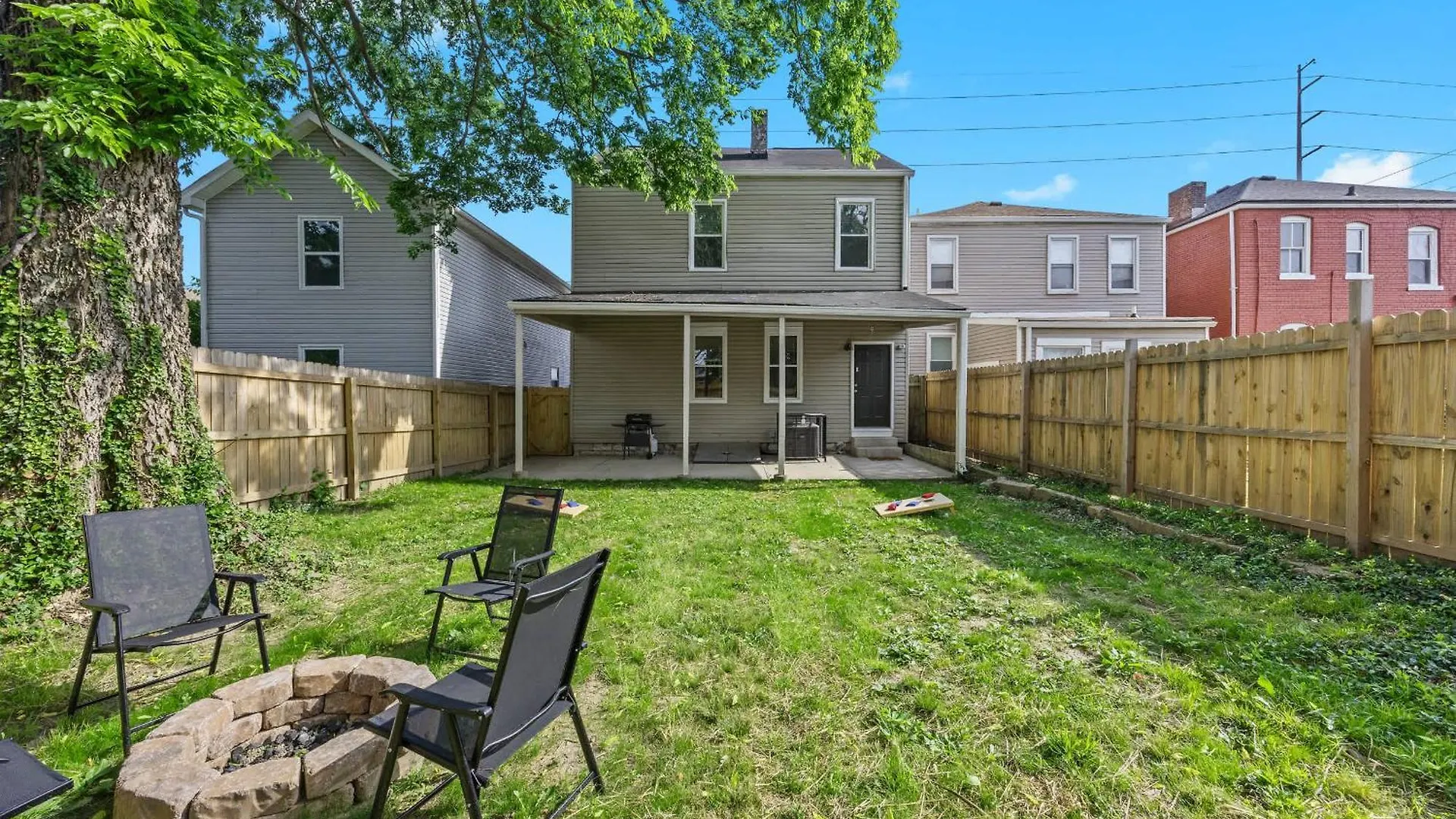 Cozy 2-Floor Home 5Br 3Ba 2 Kitchens Backyard Louisville 0*,