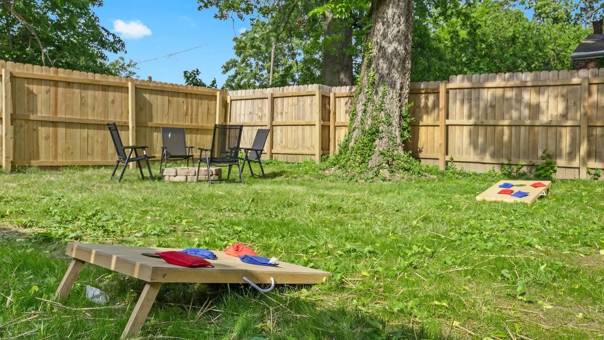 Cozy 2-Floor Home 5Br 3Ba 2 Kitchens Backyard Louisville USA